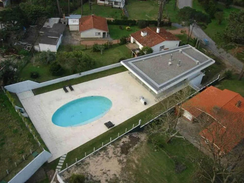Imagen 18 de 19 de Precioso Apartamento En Playa Brava De 3 Dormitorios Para Alquilar En Verano