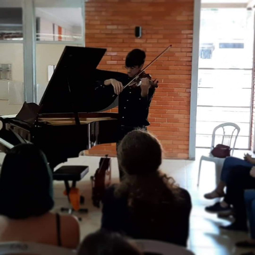 Imagem 1 de 2 de Violino E Voz Para Eventos