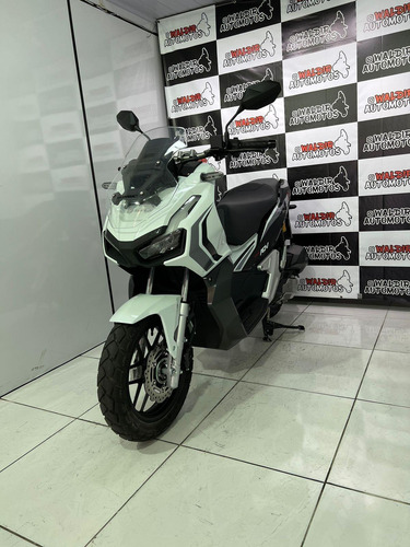 Imagem 5 de 11 de Honda Adv 150