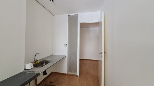 Oficina Excelente Ubicacion Zona Comercial