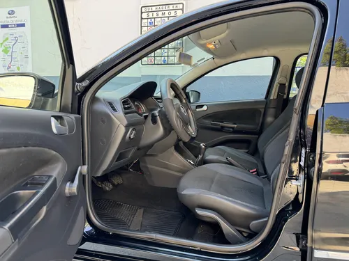 Volkswagen Gol Sedan 1.6 Trendline Mt