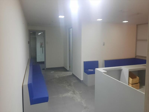 Metro Santa Lucía