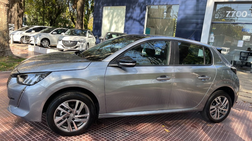 Imagen 10 de 25 de Peugeot 208 Feline