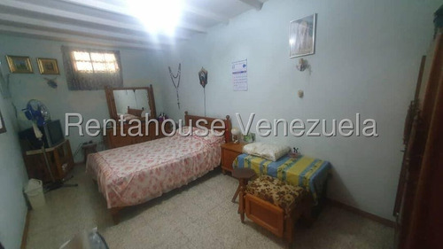 Te Lo Tengo Casa En Venta En Parr. Santa Teresa 25-8305 Mar