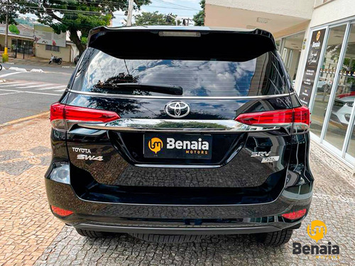 Imagem 6 de 12 de Toyota Hilux Sw4 2.7 Vvt-i Flex Srv 7l 4x2 Automático