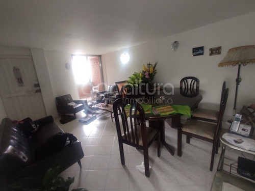 Apartamento En Venta Santa Maria 472-4755