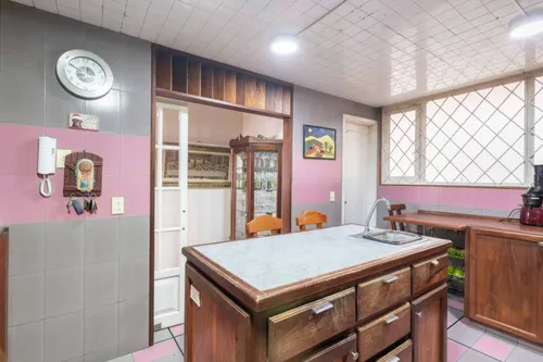 Apartamento En Venta En El Chicó. Cod V6217