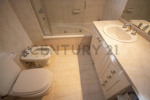 Casa Venta 4 Ambientes La Horqueta San Isidro Cochera Y Patio Y Parrilla Y Quincho Y Pileta Y Barrio
