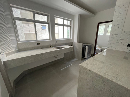 Imagem 8 de 13 de Apto Sion | 4 Quartos | 150 M² | Cond: R$1300.00 | 2 Vagas - B1ojbo