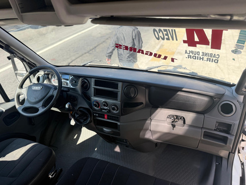 Iveco Daily Chasis 3.0 35S14 3450 Cab. Dupla 4P