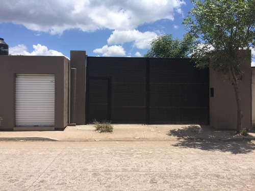 Terreno Con Construcción Y Local Comercial