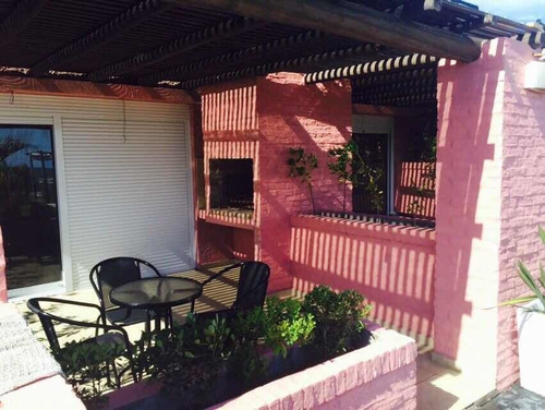 Alquilo Piripolis Lindos Aptos Sobre La Arena Rodeado De Palmeras Pisicna Cerrada 38 Grados Sala De Juegos Un Lugar Unico En Piriapolis