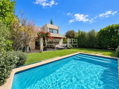 Linda Casa En Venta Condominio Aguas Claras Piedra Roja