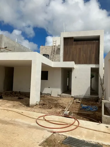 Venta De Casa En Residencial En Mérida | Cholul | Entrega Inmediata