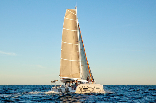 Catamaran Excess 11