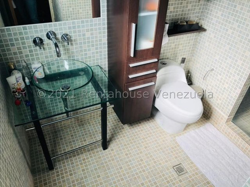 Imagen 12 de 20 de Amplia Y Acogedora Casa En Venta - Urb Los Naranjos Del Caferal - Mls#22-883
