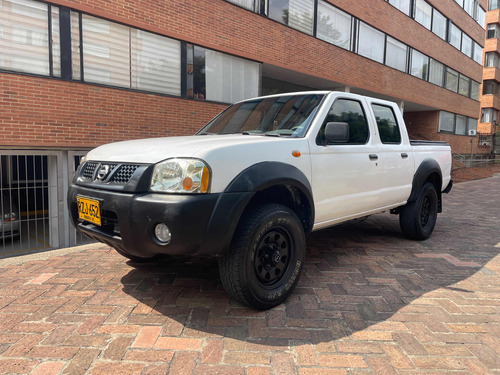 Nissan Frontier Gasolina 4x4