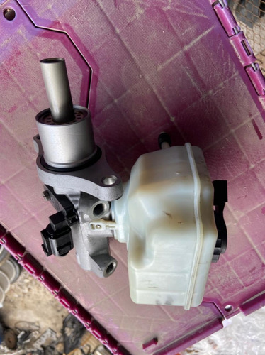 Cilindro Maestro De Frenos Vw Gti Mk6 # 1k0 945 459 A (oem) (Usado)