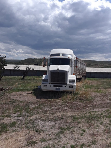 Imagen 3 de 10 de Kenworth T800 Tracto Camion Unico Dueño