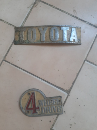 Emblema De Toyota Fj40 Fj45 2f 