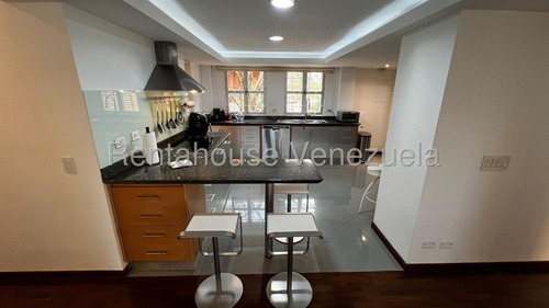 Espectacular Apartamento En Colinas De Valle Arriba! #25-18508 Ricardo Romero