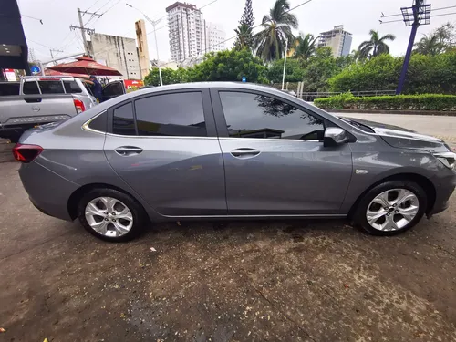 Chevrolet Onix 1.0T Premier Sedan At