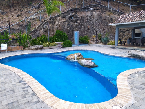 Imagen 23 de 25 de Town House En Urb. Lomas Del Este Res. Lomas Alto. Cl-fd605