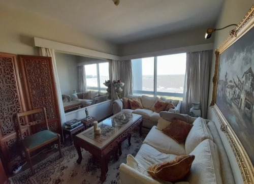 Imagen 2 de 11 de Venta Apartamento 2 Dormitorios 1 Baño Rambla Malvin