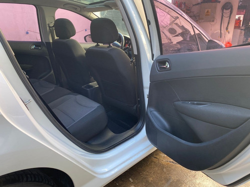 Imagen 8 de 17 de Peugeot 308 Allure 1.6 Nav