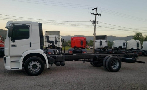 Volkswagen 17.280 - 4x2 No Chassi