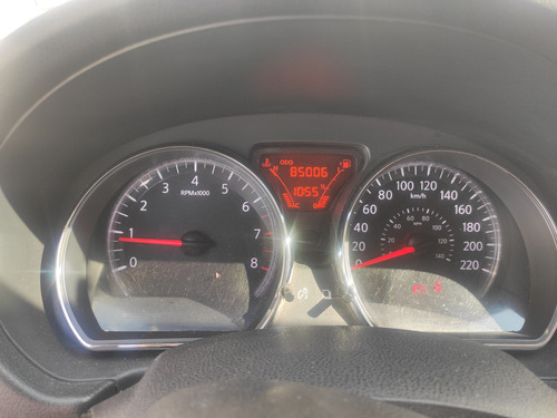 Nissan Versa 1.6 16v Sl Flex 4p