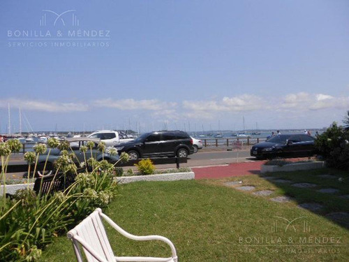 Departamento - Primera Fila Al Puerto De Punta Del Este!!