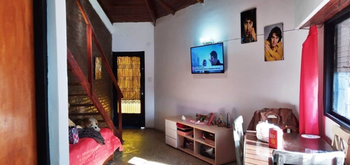 Imagen 3 de 9 de Duplex En Venta Castelar Norte