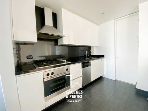 Imagen 9 de 25 de Se Vende Apto Duplez Ext. 8vo. Piso Santa Barbara Central -5-