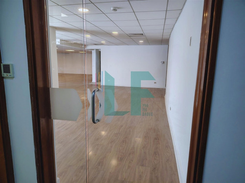 Arriendo Oficina 703 M2 Metro El Golf Pleno Apoquindo