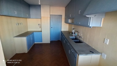Venta Apartamento Aguada 2 Dormitorios Y Servicio Completo.