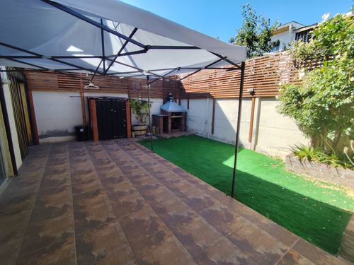 Excelente Propiedad Comercial En Sector Residencial!!