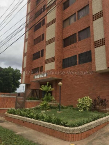 Mls Mahola De Donato #24-3609 En Venta Apartamento Tipo Ejecutivo Amoblado En Edif Molokai Mddc