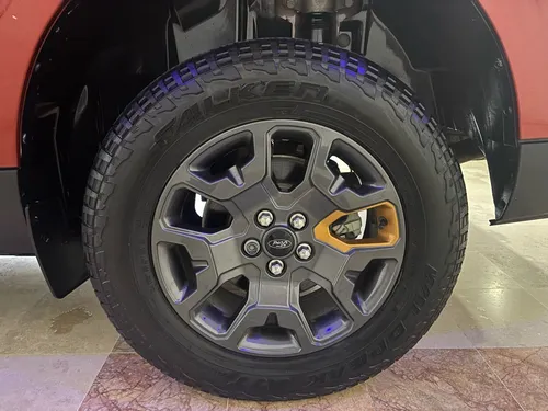 Ford Maverick 4p Lariat Tremor High L4/2.0/T Aut
