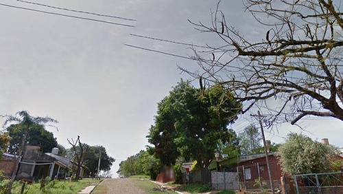 Casa En Venta - 2 Dormitorios 1 Baño - Cocheras - 185mts2 - Puerto Iguazu