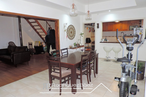 Imagen 2 de 14 de Venta Casa 3 Dormitorios Barbacoa Patio Capurro
