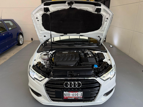 Audi A3 2.0 Sedán L Dynamic At Dsg