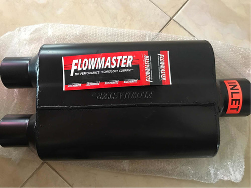 Flowmaster Serie 44 Edelbrock Holley