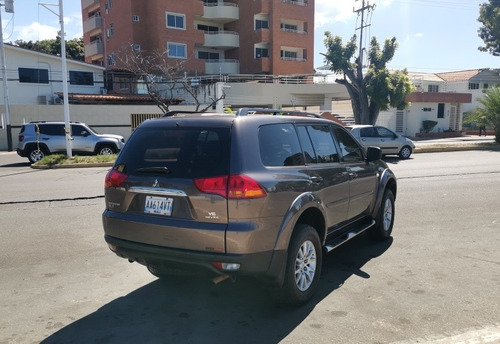 Imagen 6 de 16 de Mitsubishi Montero Sport