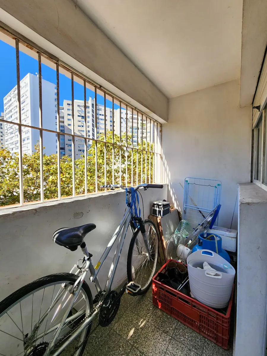 Apartamento,4to Piso, 3 Dormitorios, Cocina Definida · Foto 3