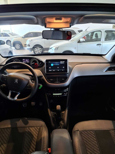 Peugeot 208 Feline 2018