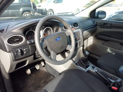 Imagen 11 de 13 de Ford Focus Guia 2.0 5 Puertas