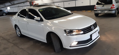 Imagen 3 de 15 de Volkswagen Vento 1.4 Tsi Dsg Highline 150cv At - 2017