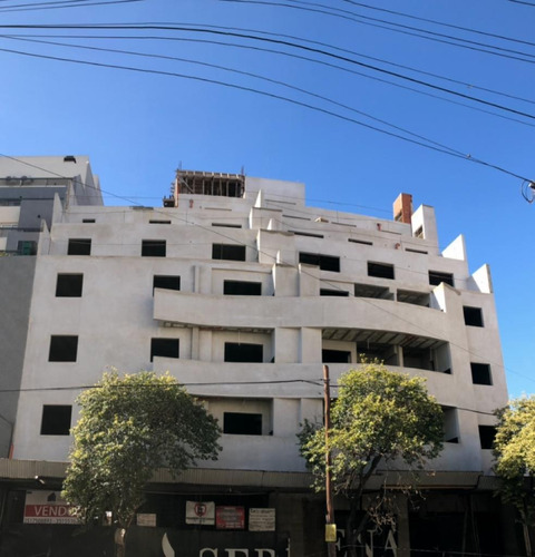 Imagen 1 de 6 de Vendo Local Comercial A Terminar - 90 Mts Apto Gastronomico