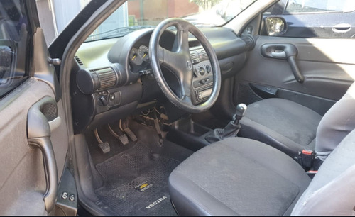 Corsa 3p Naftero Full